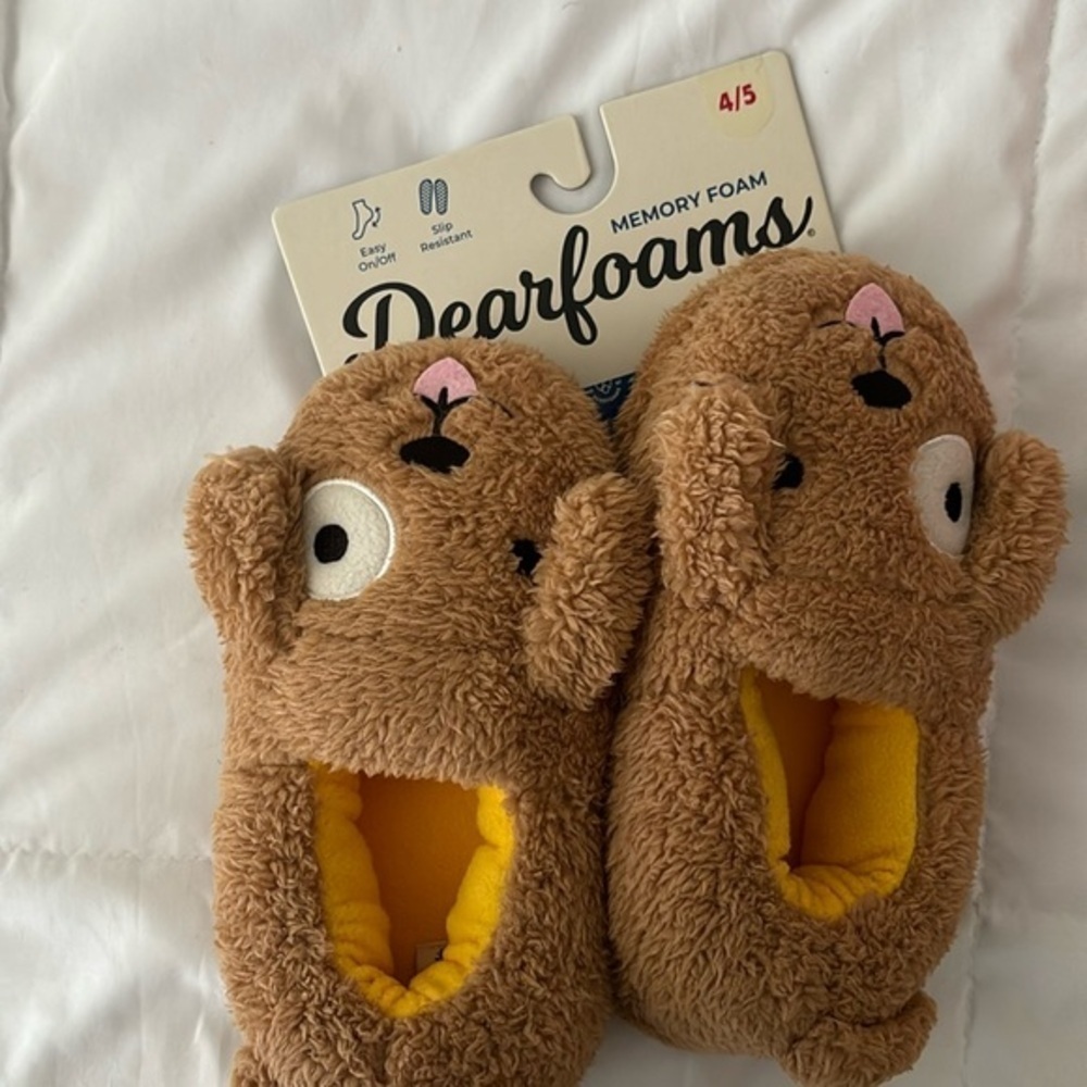 ❤️3 for $15!❤️ 
Adorable Dearfoam slippers, size4/5! Puppies! - Picture 6 of 6